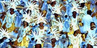 רוקדים ברחובות: בואו לקרנבל בברזיל