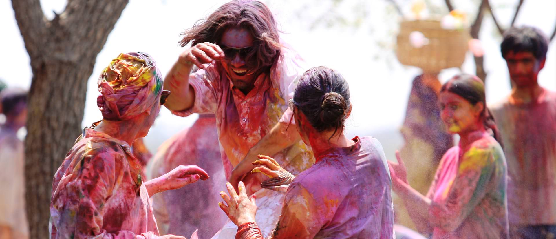 פסיטבל הולי בהודו - פסטיבל הצבעים
