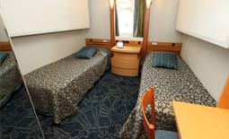 Ocean Endeavour - סוויטה זוגית עם צוהר | Ocean Endeavour