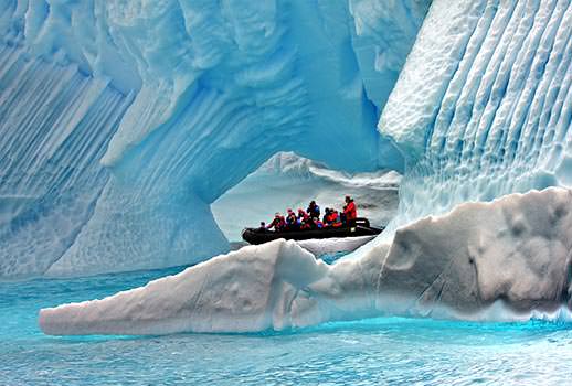 שייט בסירות זודיאק - טיול לאנטארקטיקה | צילום: מולה יפה